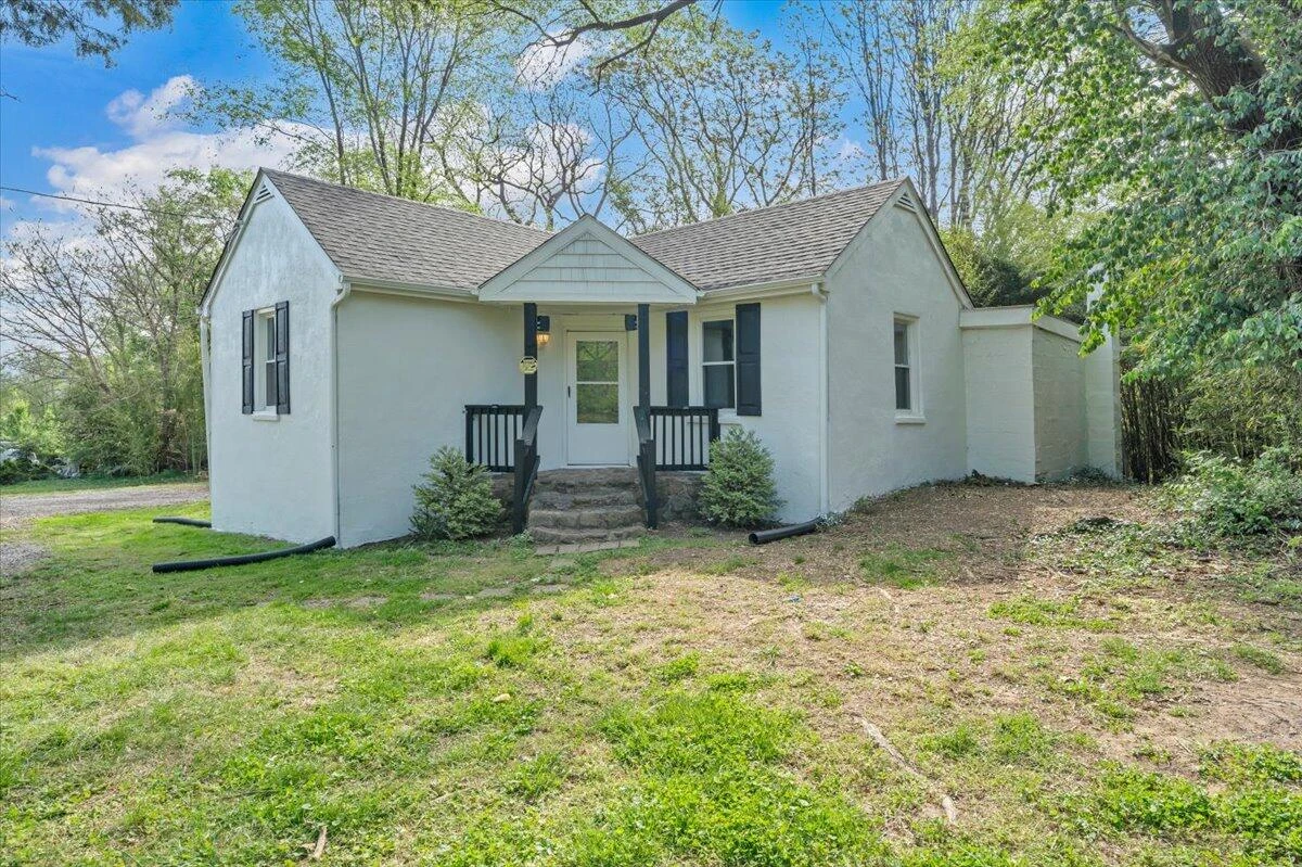 1807 Archbold AVE NE - Photo 27