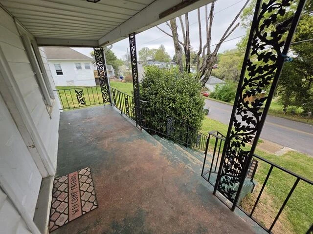 170 10th ST - Photo 18