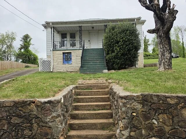 170 10th ST - Photo 5