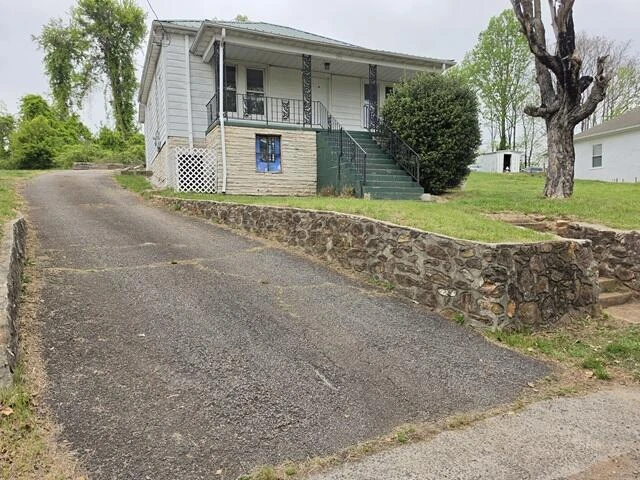 170 10th ST - Photo 7