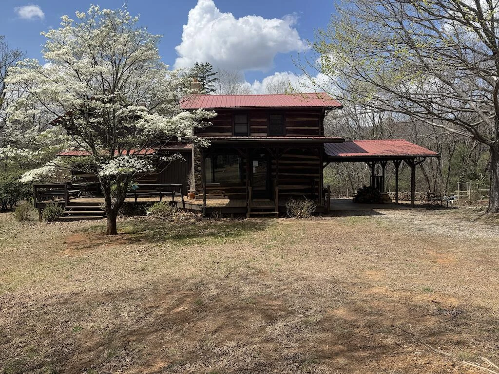 145 Via Mountain LN