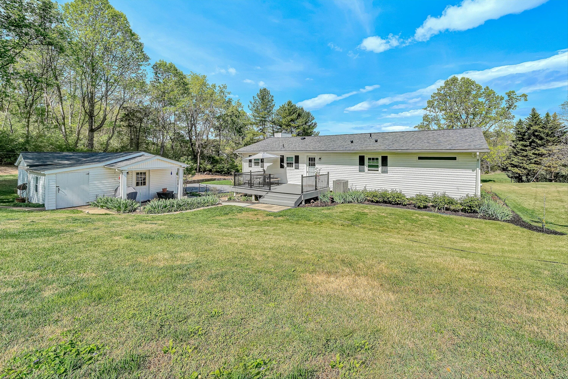 3994 Springwood RD - Photo 46