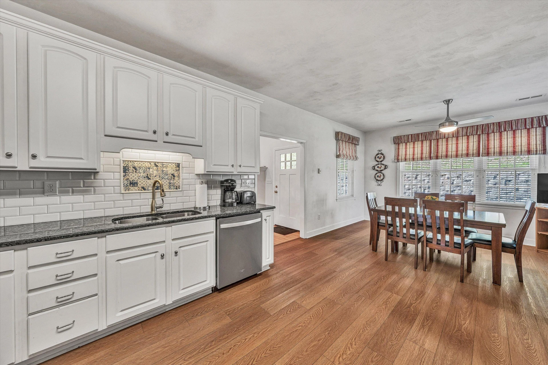 4623 Norwood ST SW - Photo 16