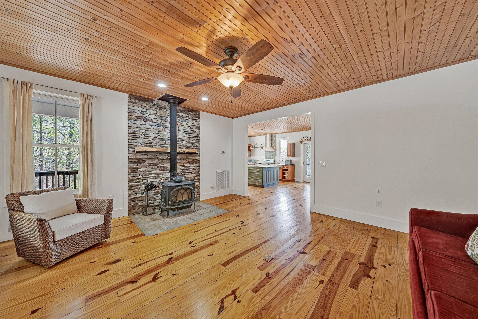 1307 Lakefield DR - Photo 16