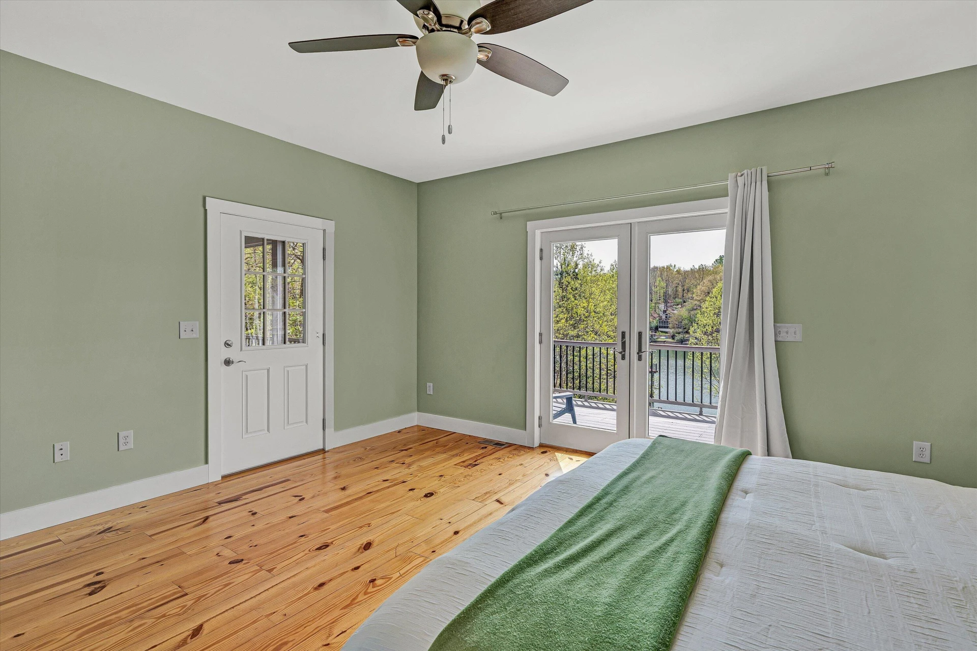1307 Lakefield DR - Photo 32