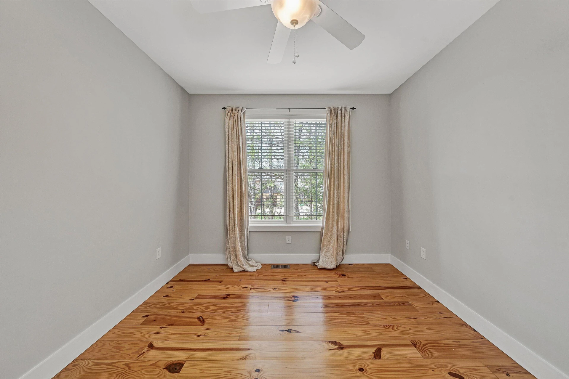 1307 Lakefield DR - Photo 43