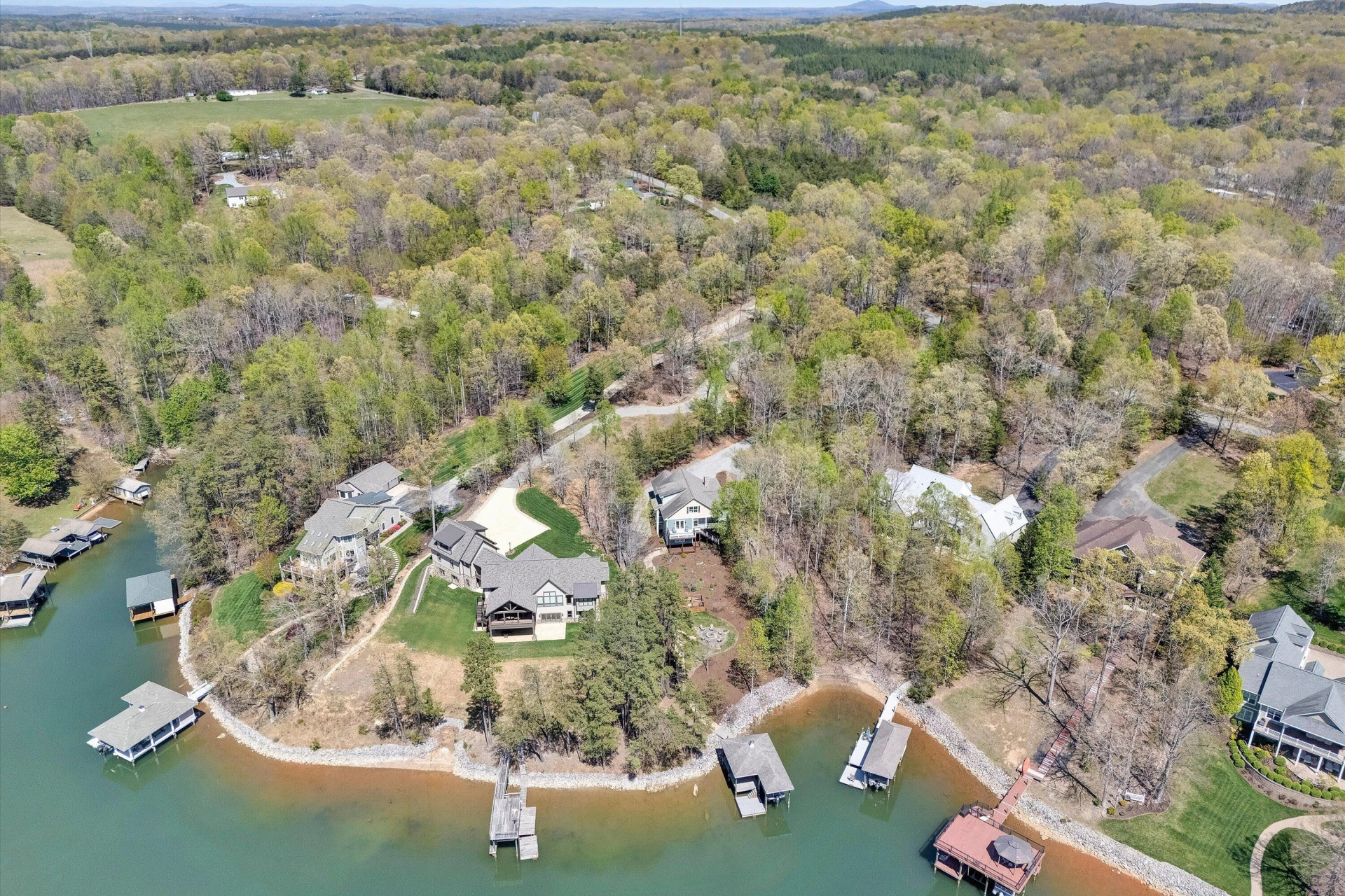 1307 Lakefield DR - Photo 8