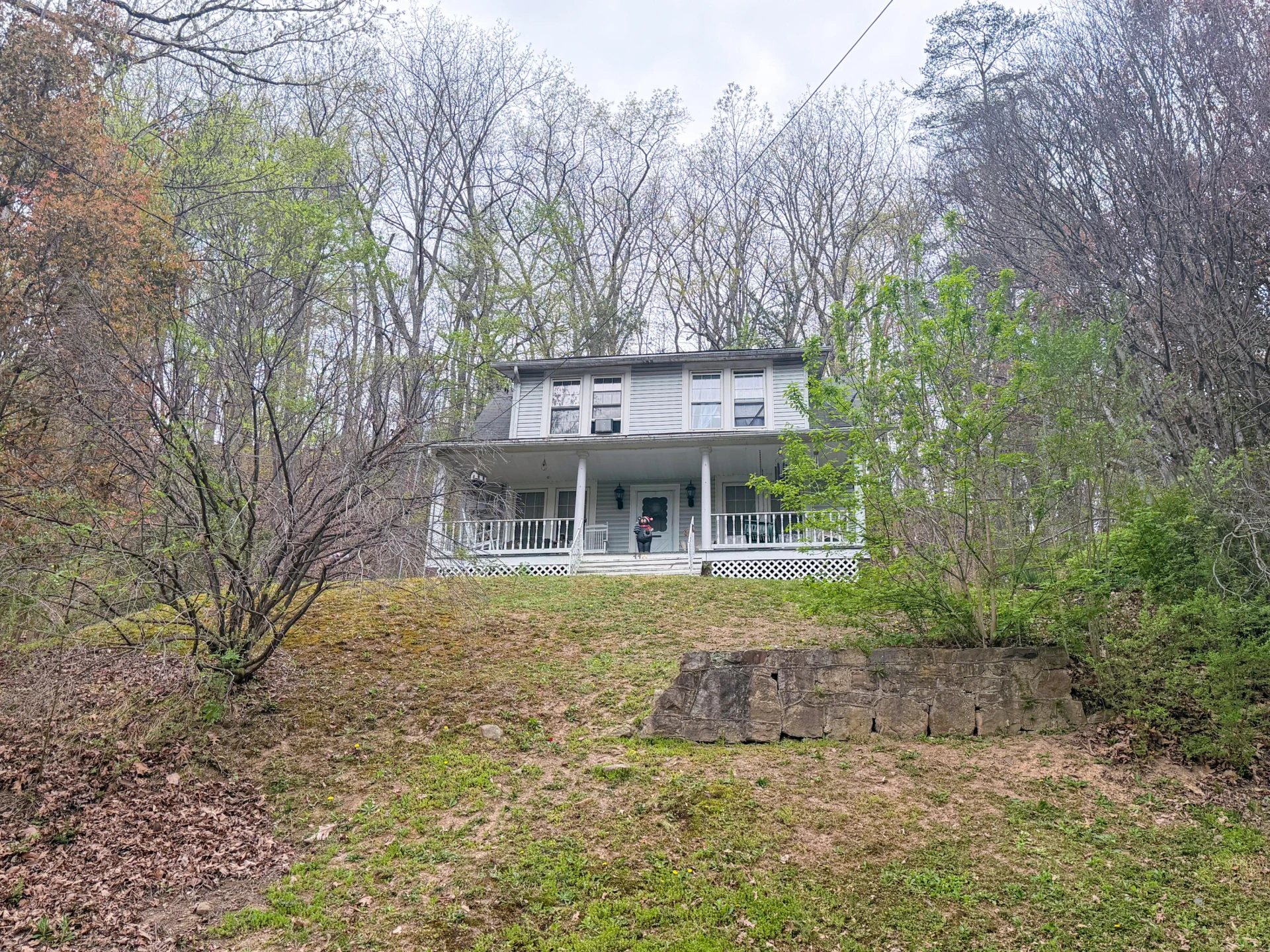 110 Crescent AVE - Photo 2