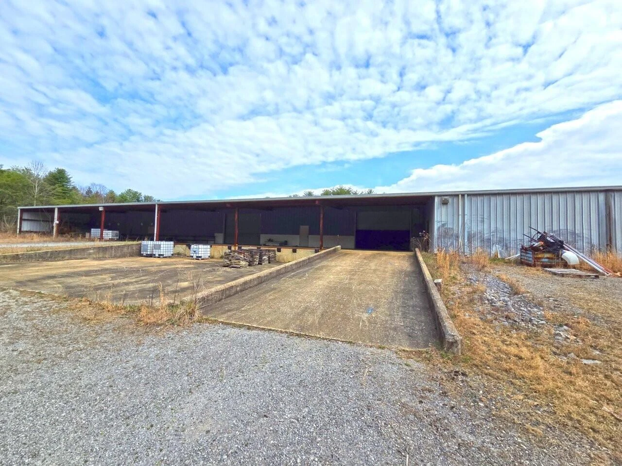 576 Kelly Creek RD - Photo 8