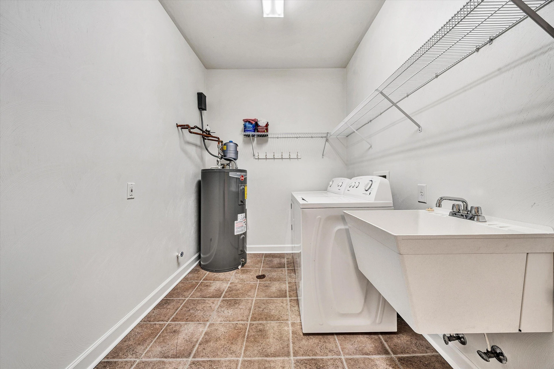 2505 Feather Garden CIR - Photo 25