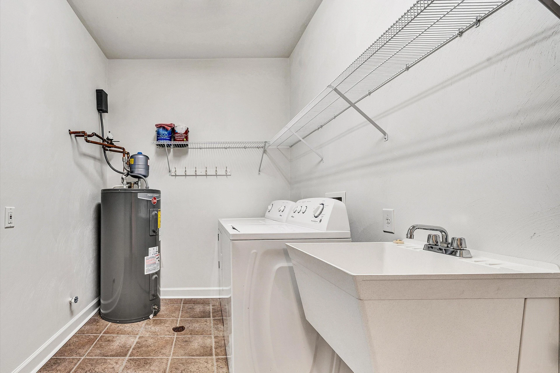 2505 Feather Garden CIR - Photo 26