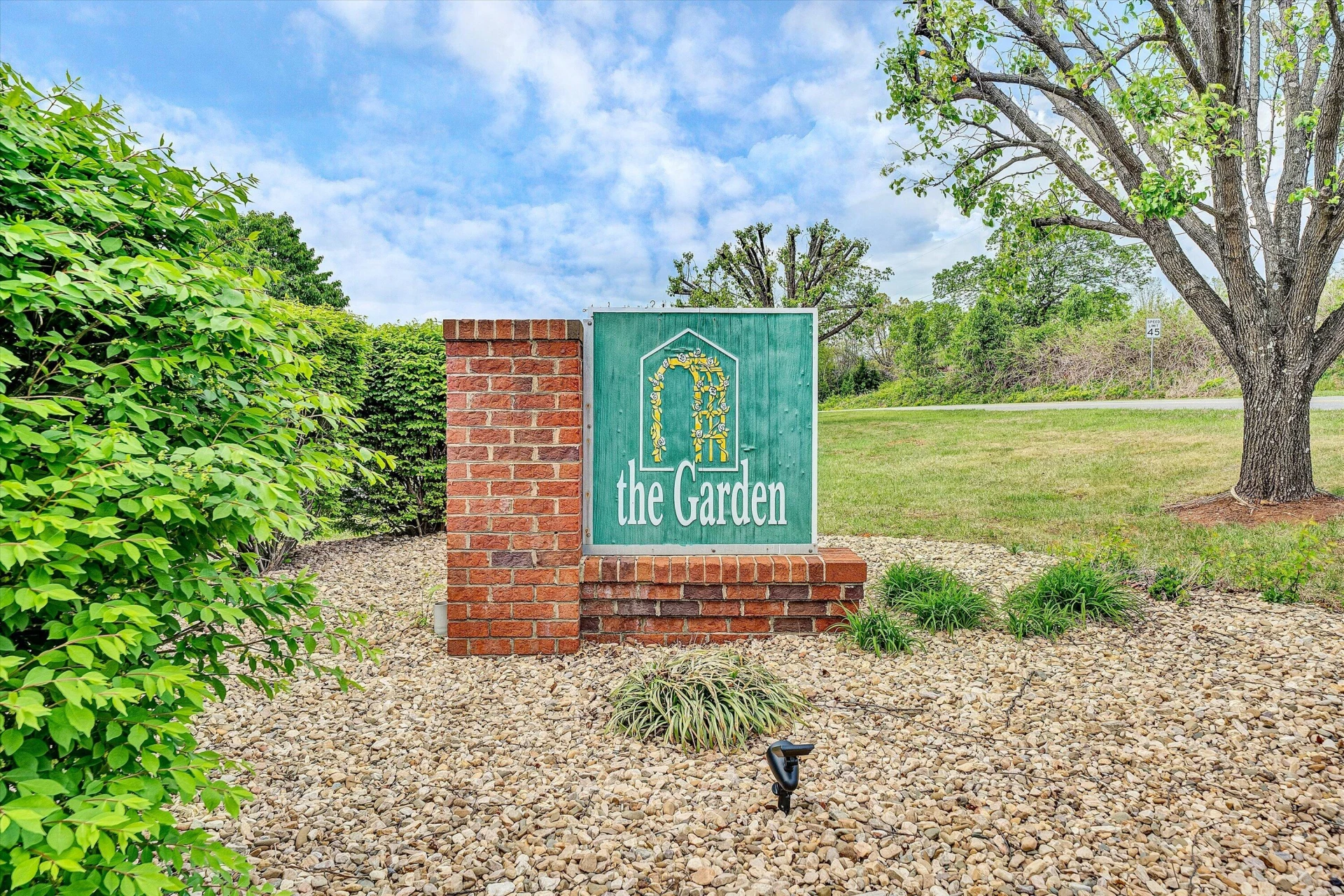 2505 Feather Garden CIR - Photo 30