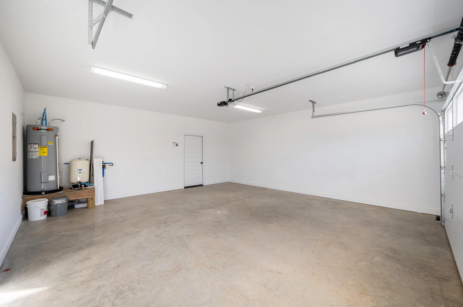 10402 Leesville RD - Photo 30