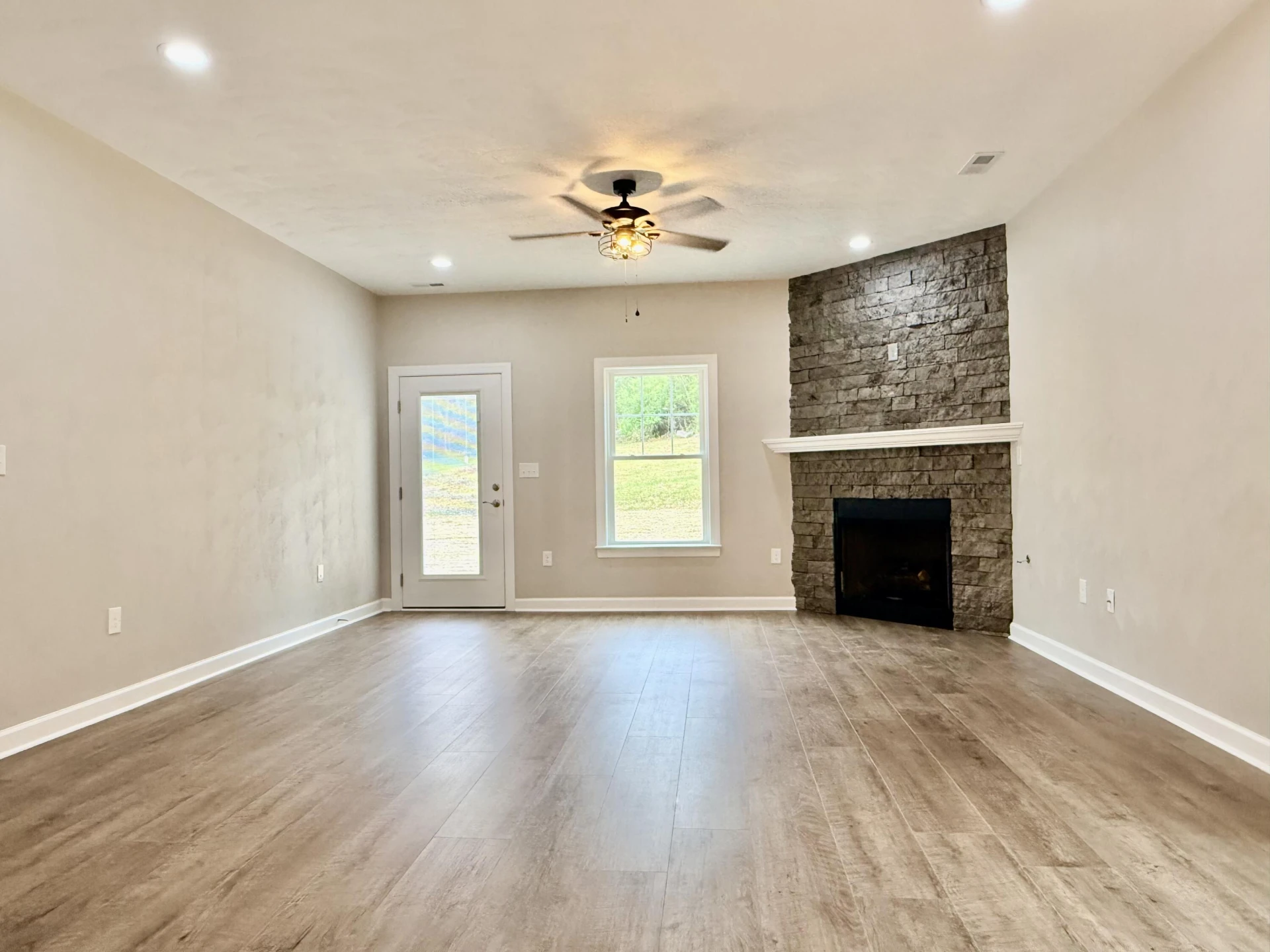 5185 Cove RD - Photo 9