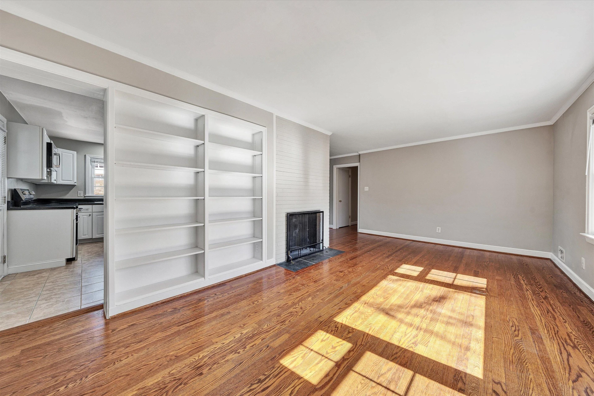 2031 Bridle LN - Photo 10