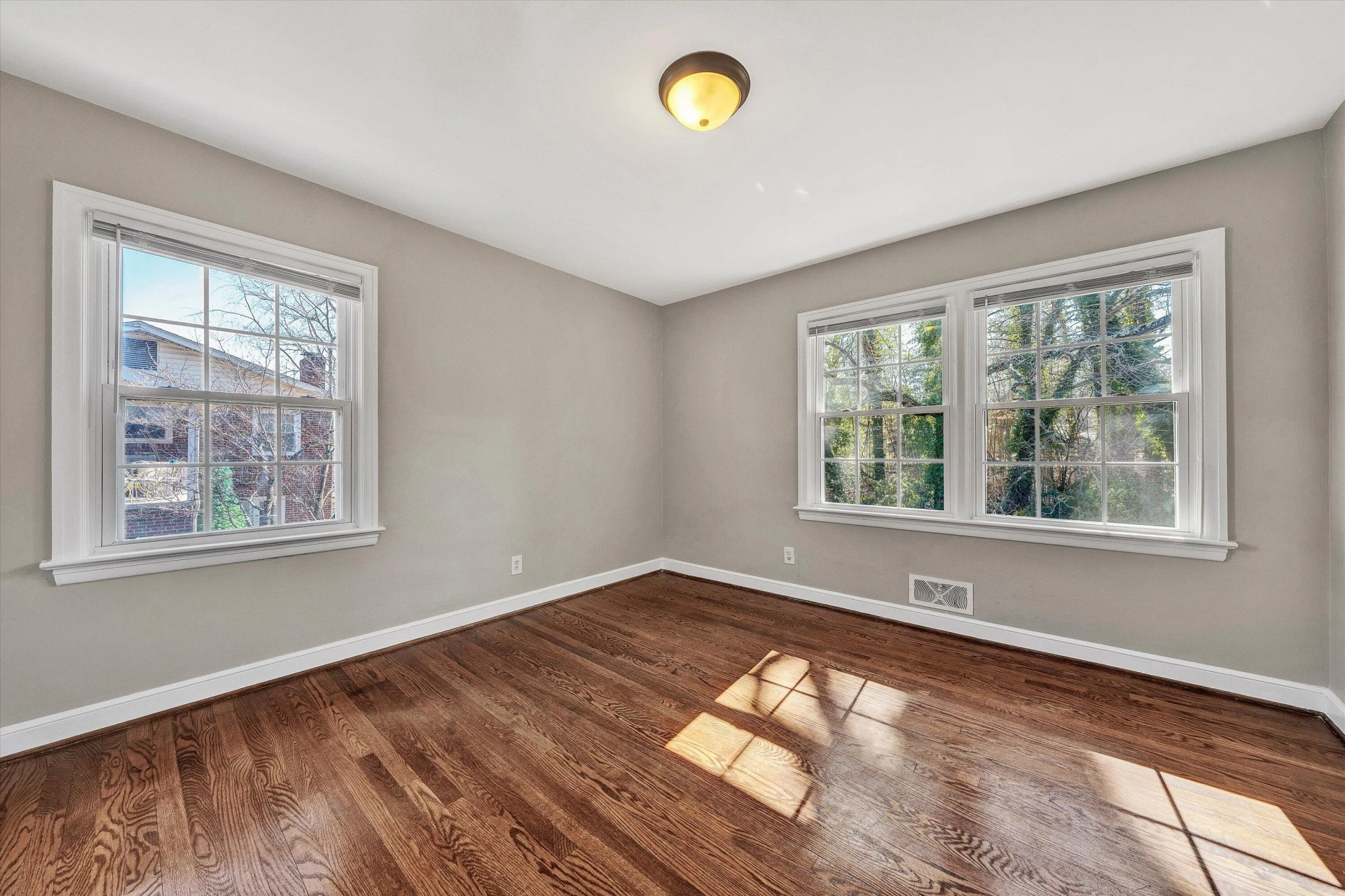 2031 Bridle LN - Photo 16