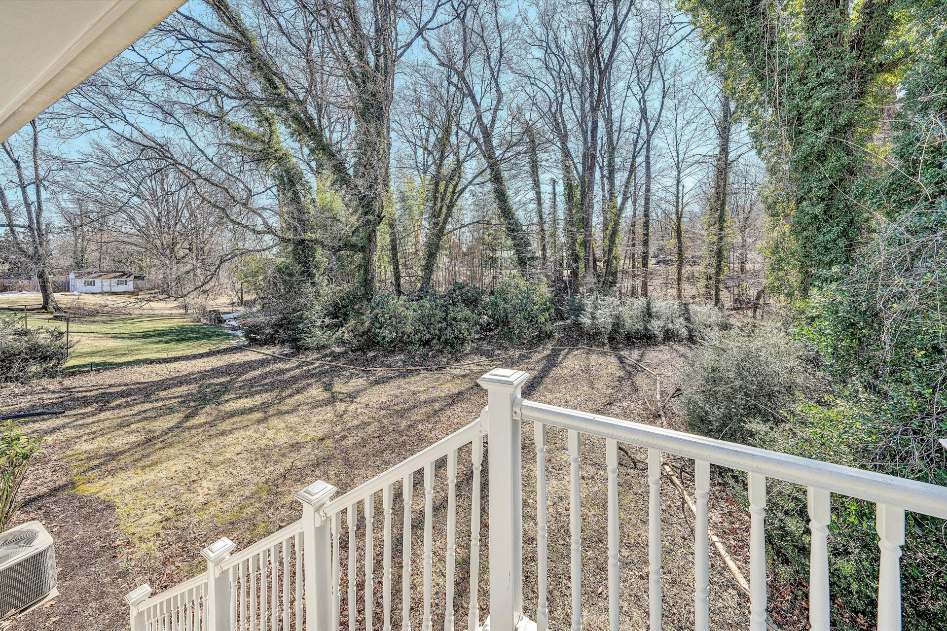 2031 Bridle LN - Photo 36