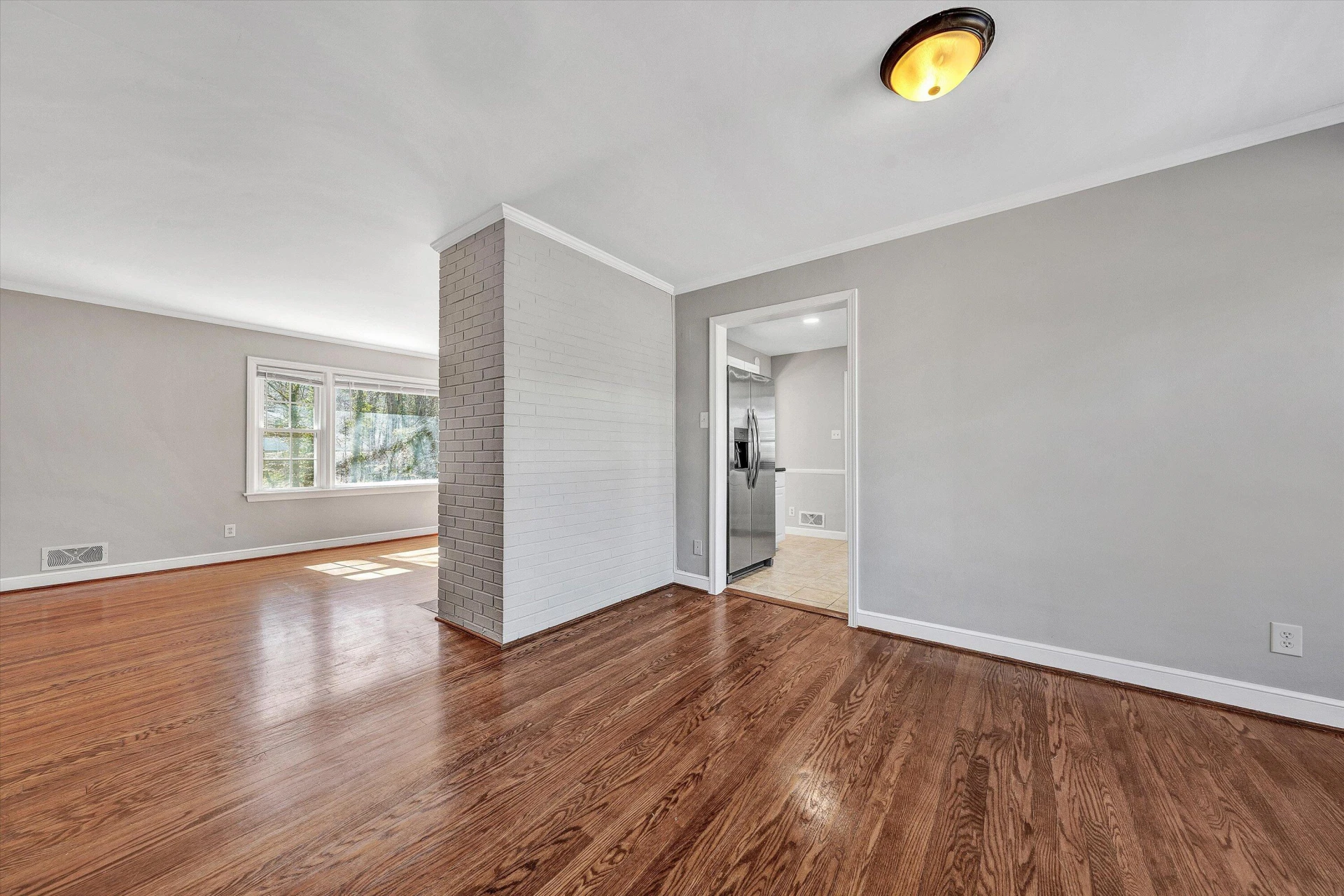 2031 Bridle LN - Photo 5