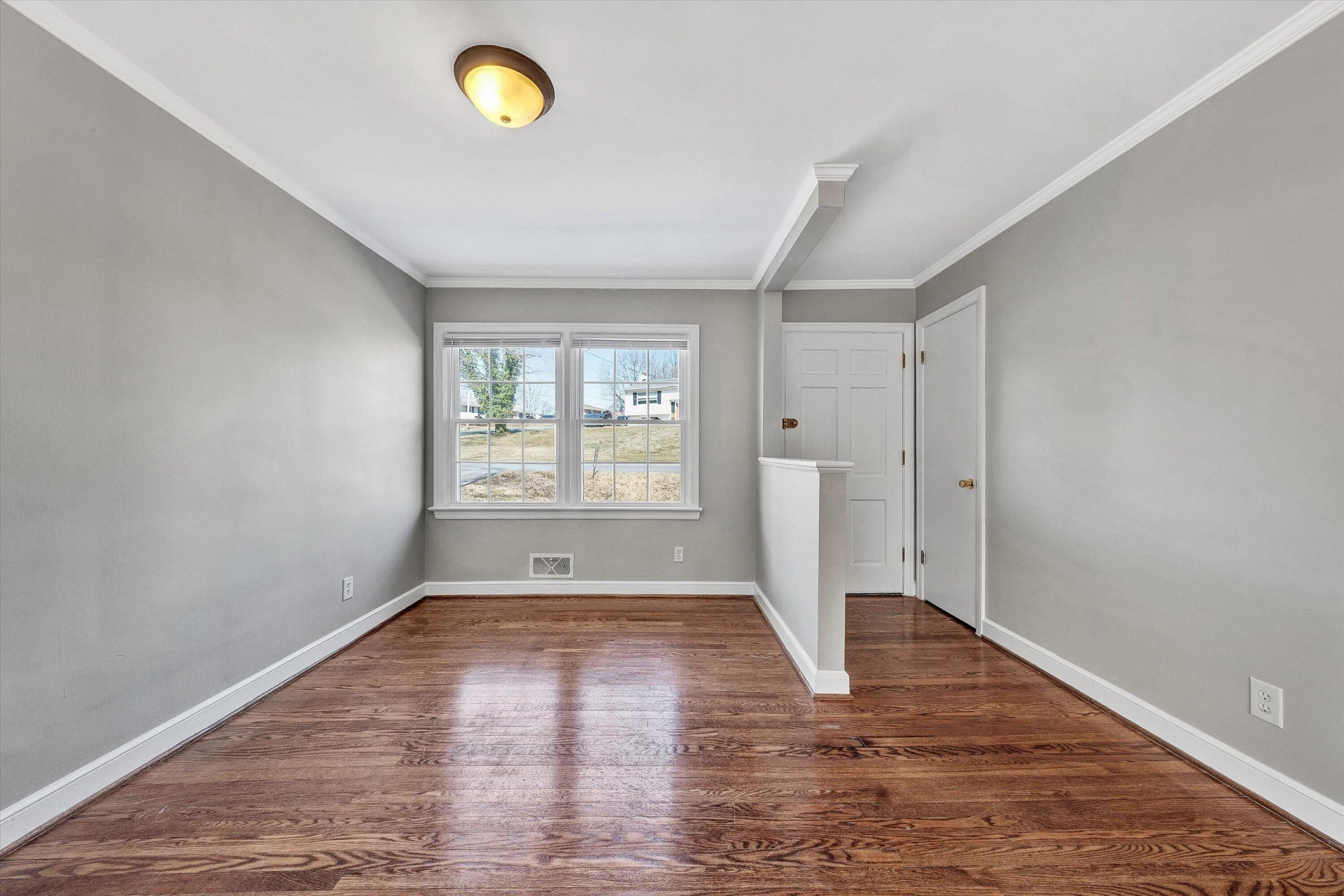 2031 Bridle LN - Photo 6