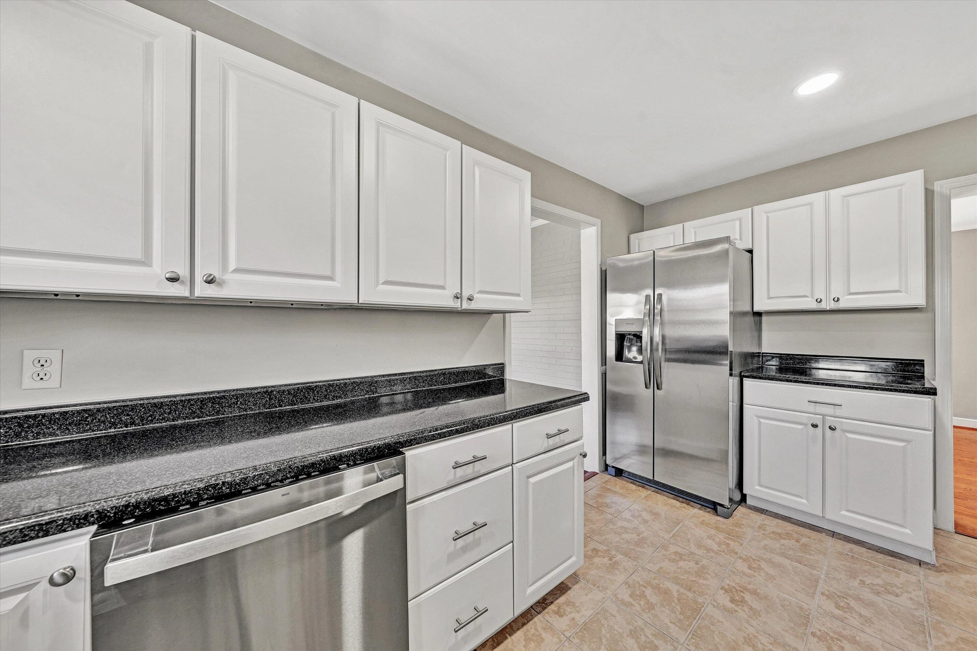 2031 Bridle LN - Photo 9