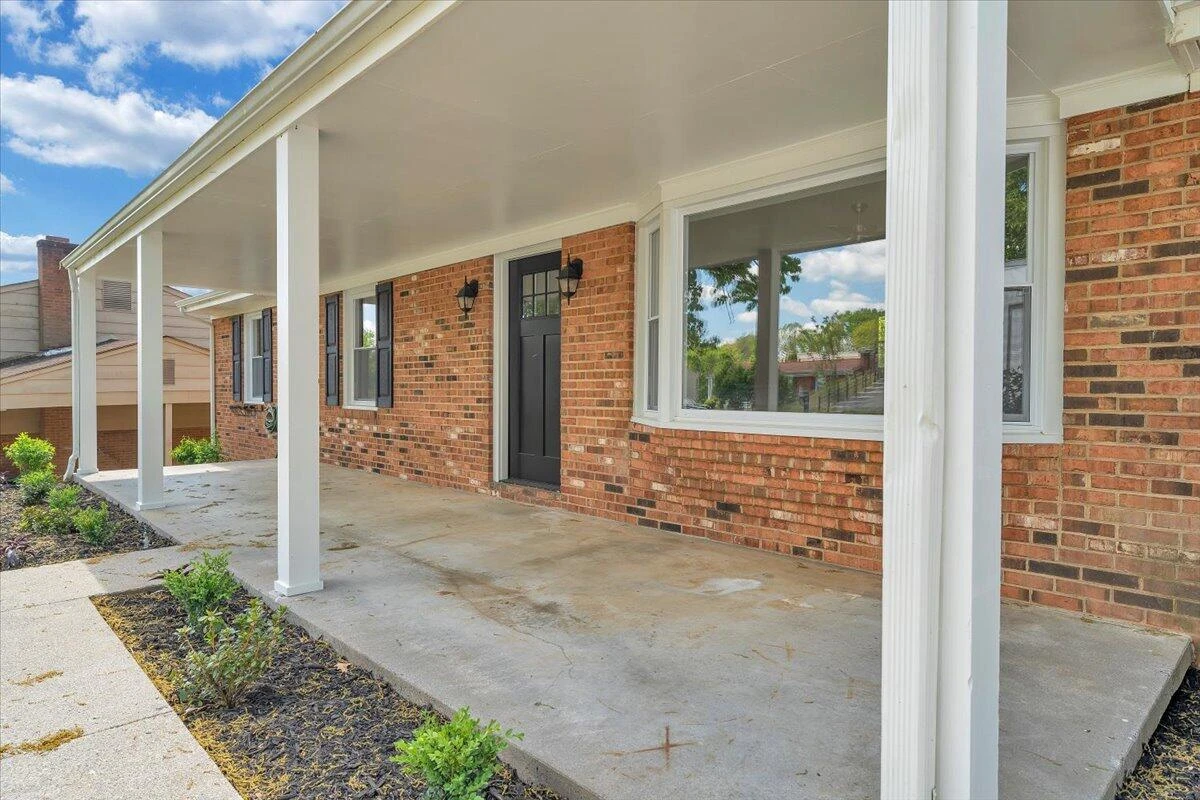 5424 Loblolly DR - Photo 2
