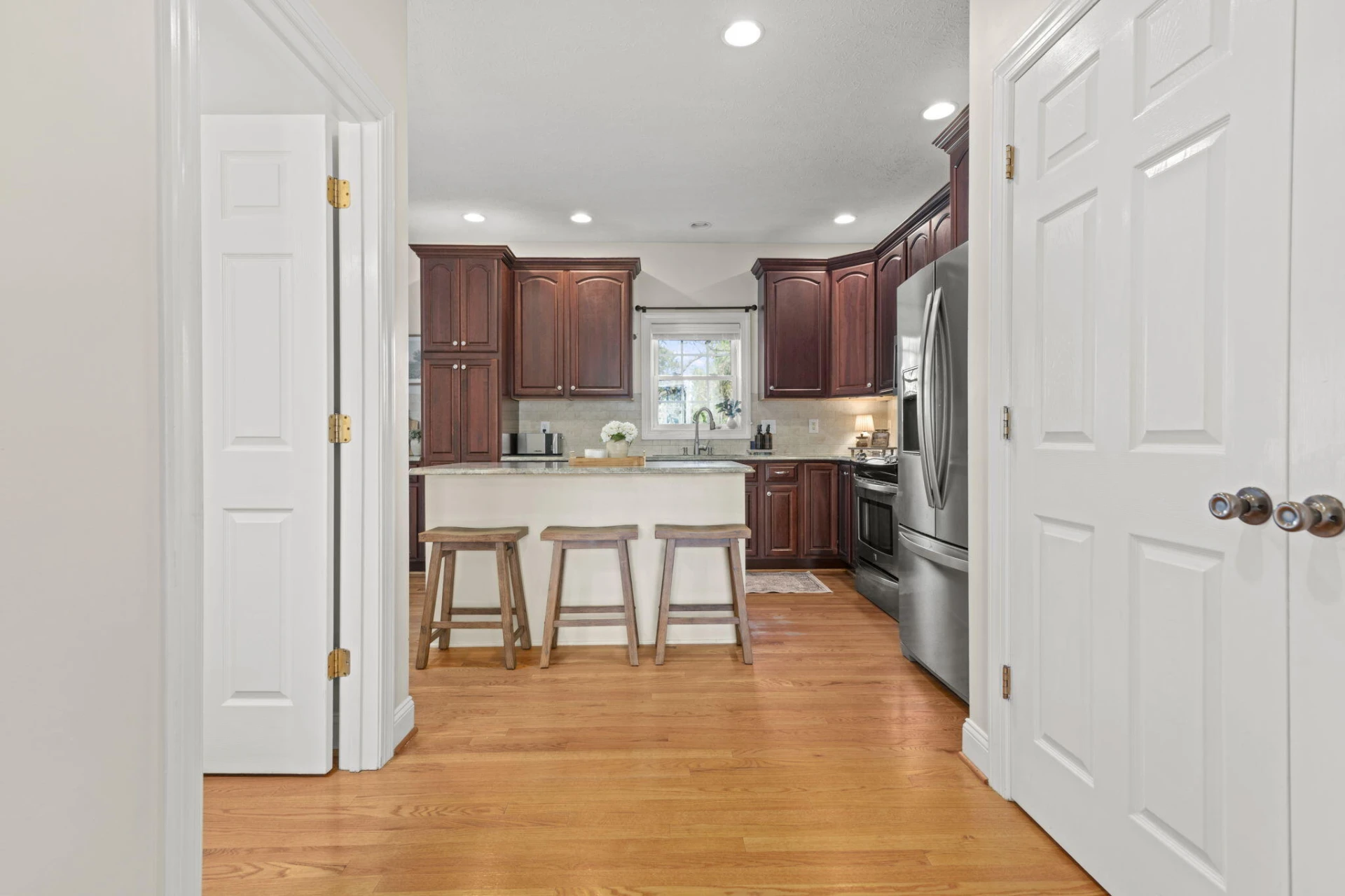 1164 Majestic Oaks DR - Photo 12