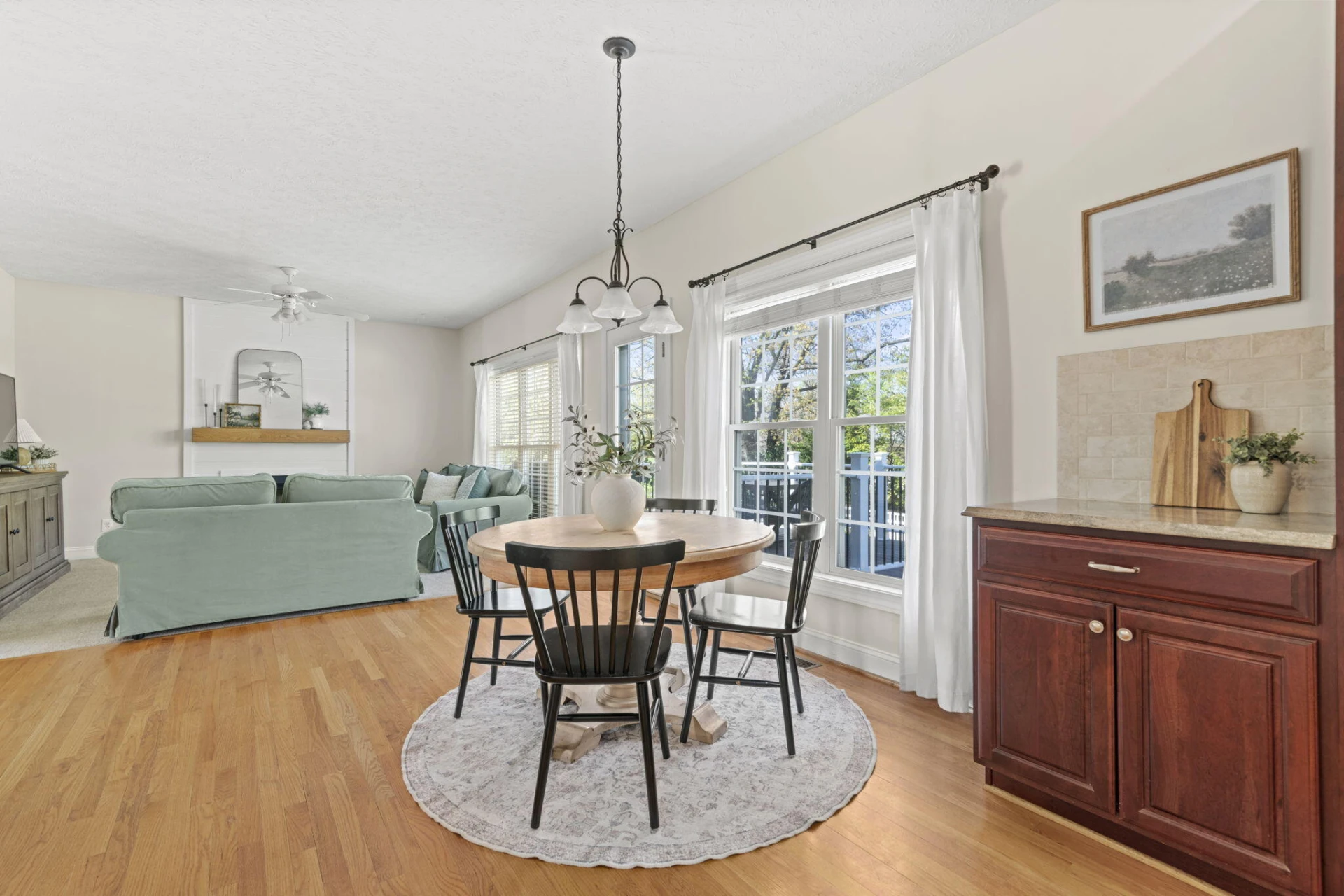 1164 Majestic Oaks DR - Photo 22