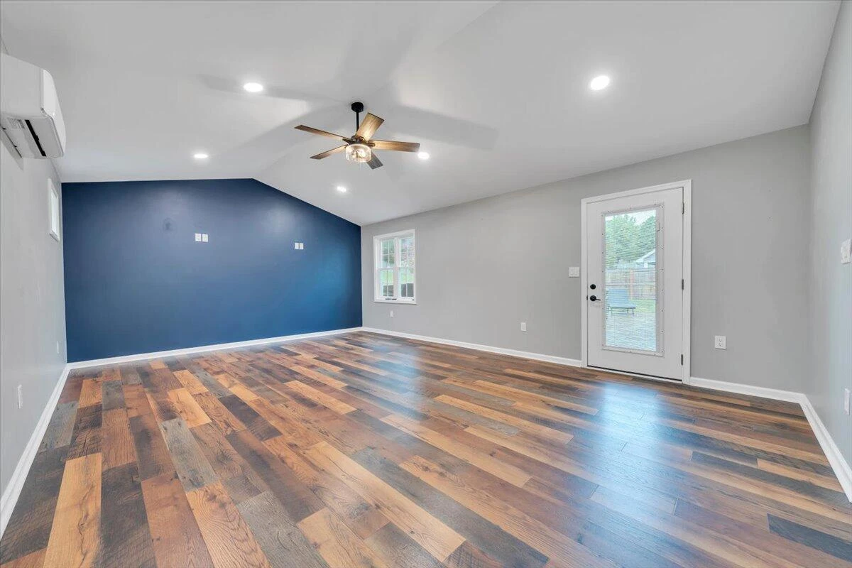 5914 Huntridge RD - Photo 13