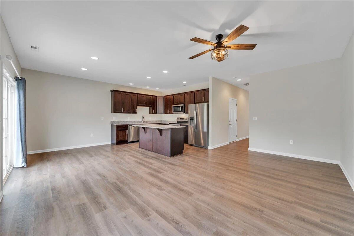 225 Louise LN - Photo 10