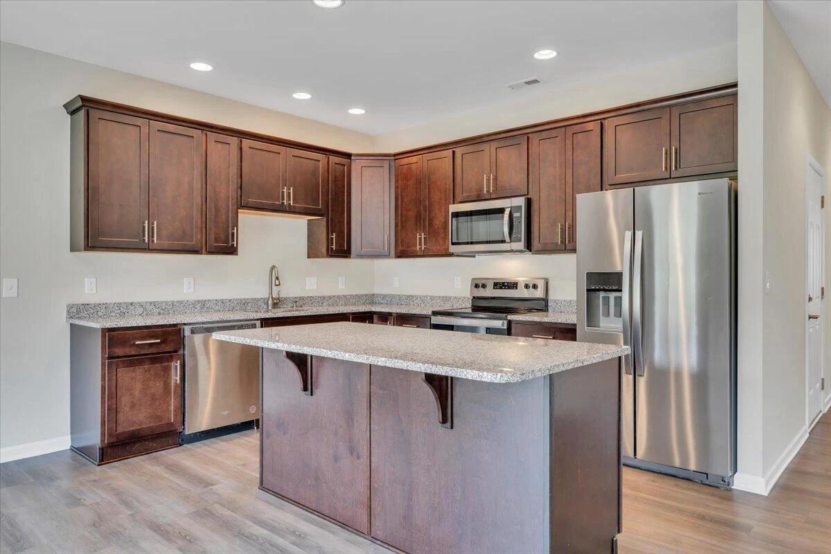 225 Louise LN - Photo 11