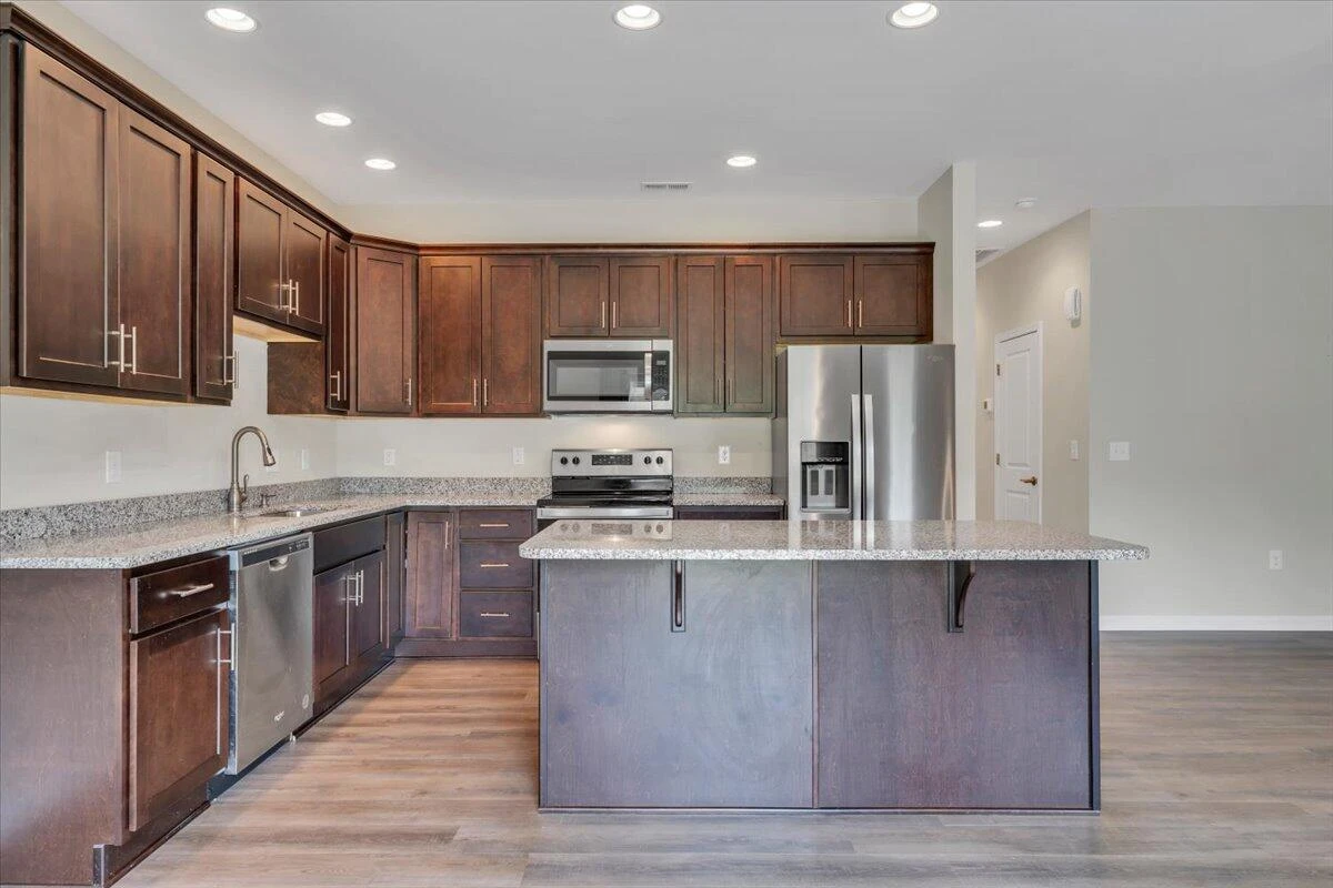 225 Louise LN - Photo 13