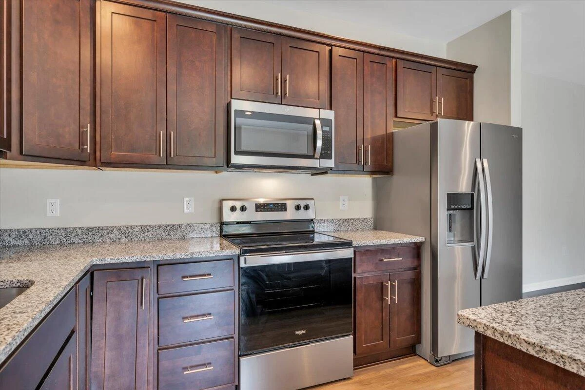225 Louise LN - Photo 14