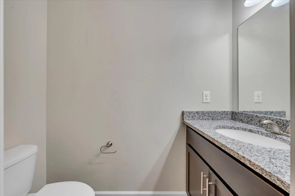 225 Louise LN - Photo 18