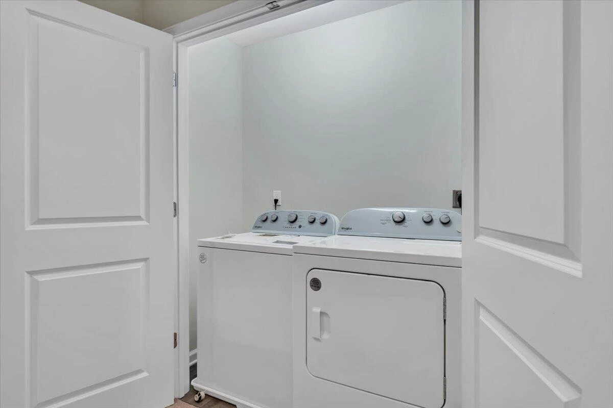 225 Louise LN - Photo 29