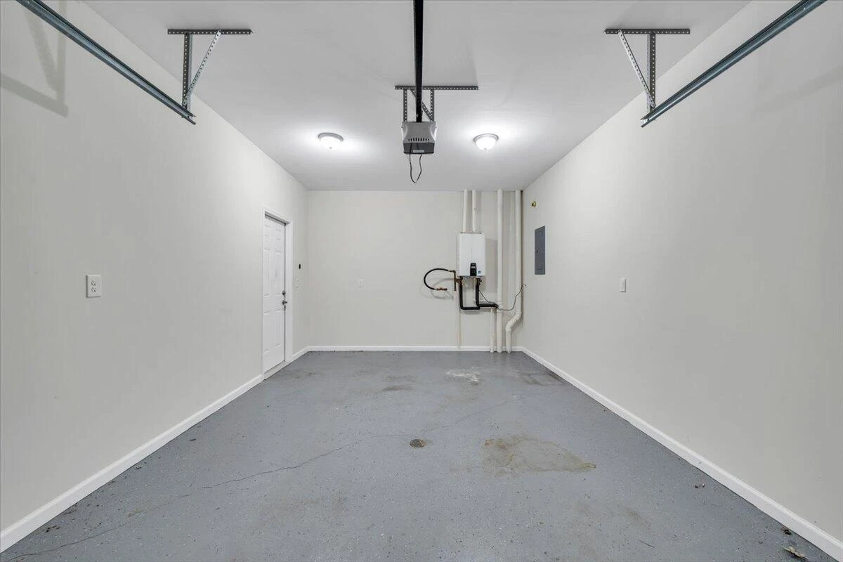 225 Louise LN - Photo 31