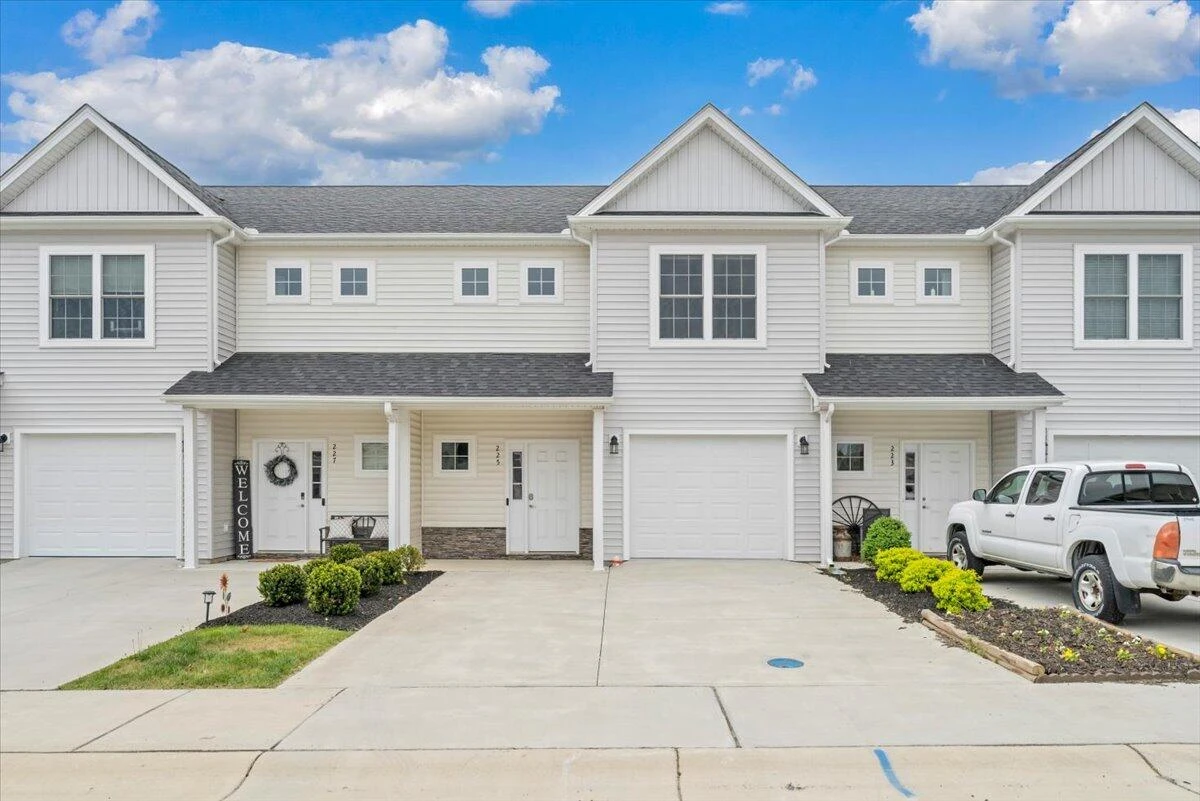 225 Louise LN - Photo 38