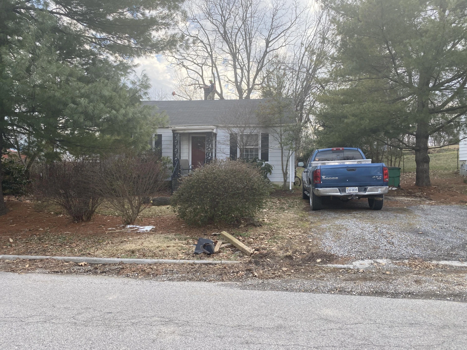 1107 N Main ST - Photo 11