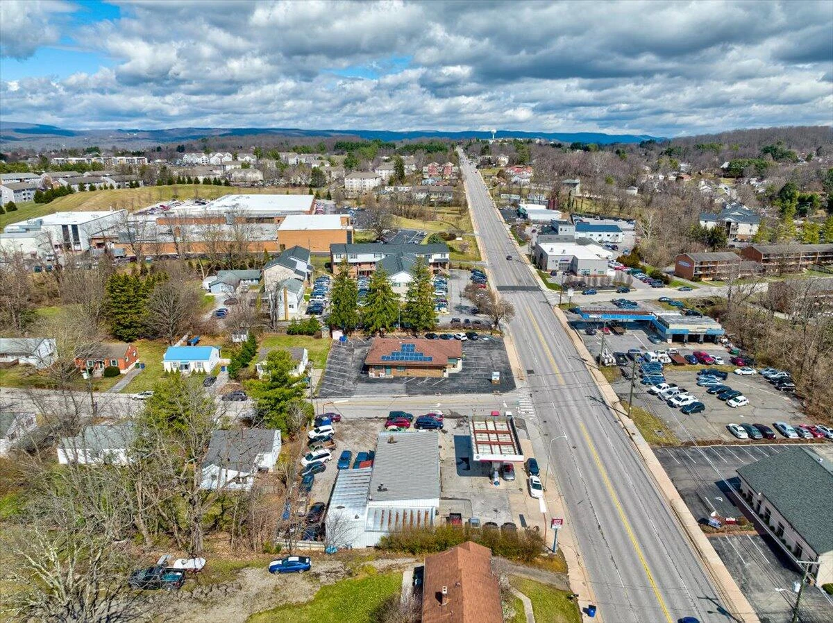 1107 N Main ST - Photo 15