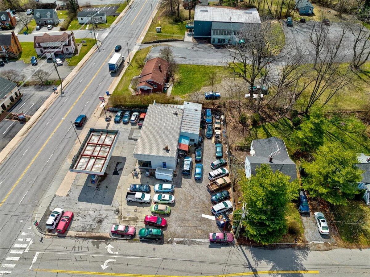1107 N Main ST - Photo 19