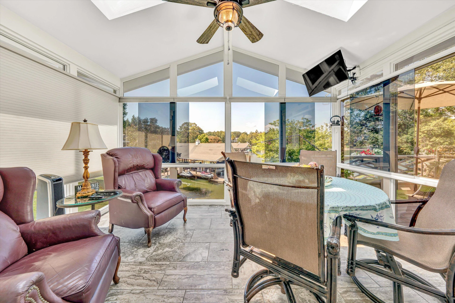 253 Island Green DR - Photo 26