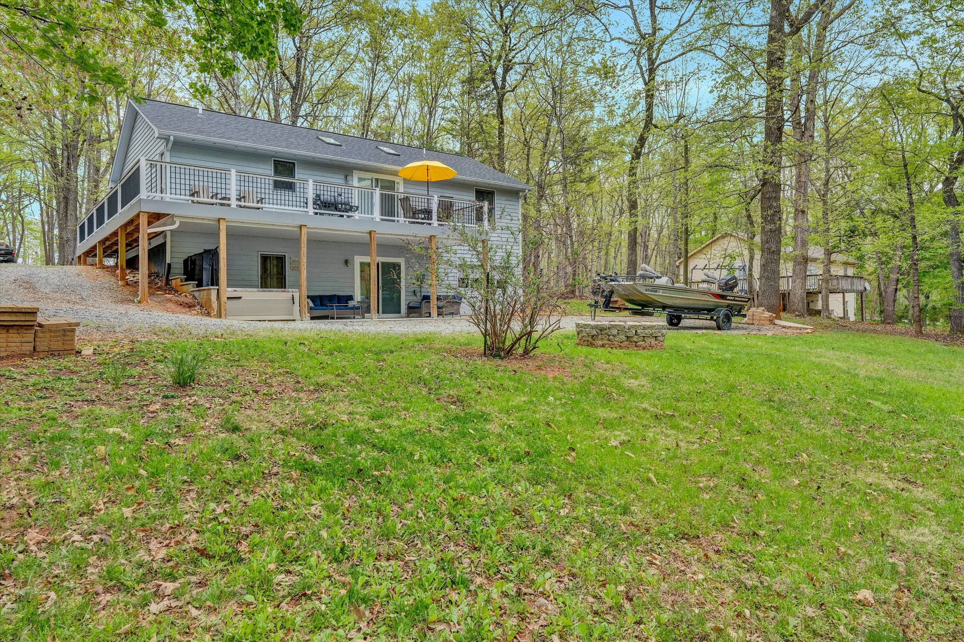 1681 Diamond Hill RD