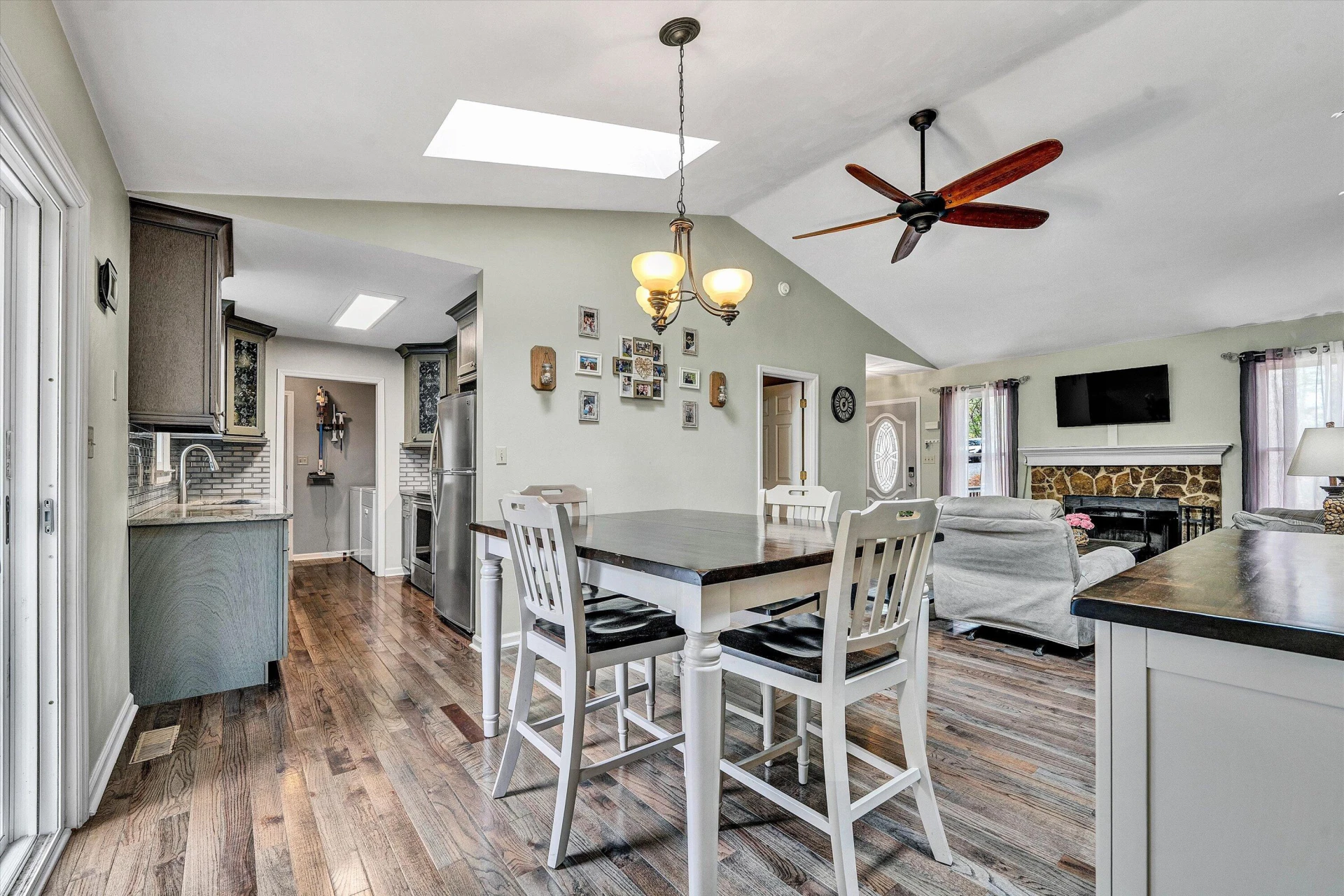 1681 Diamond Hill RD - Photo 11