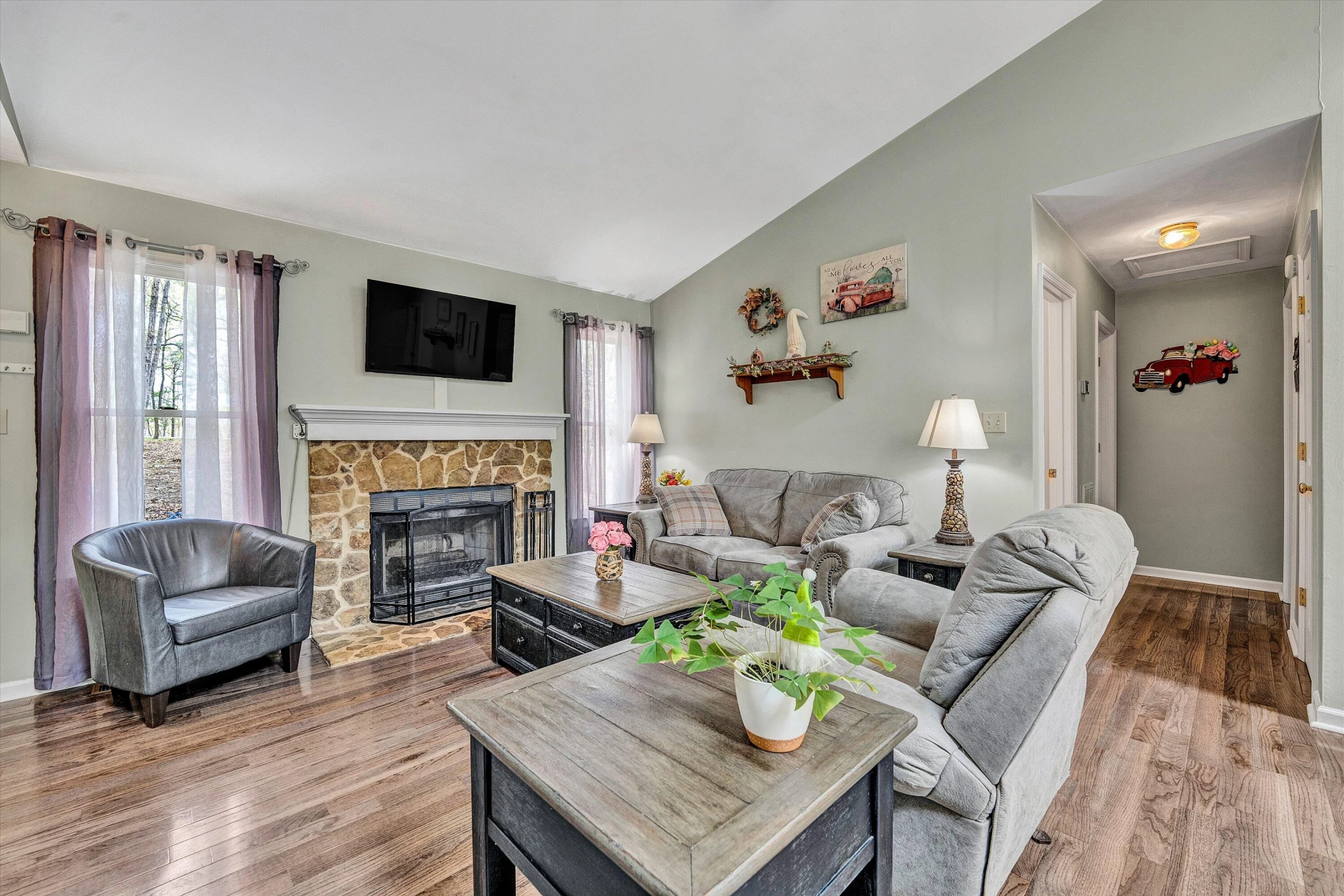 1681 Diamond Hill RD - Photo 6