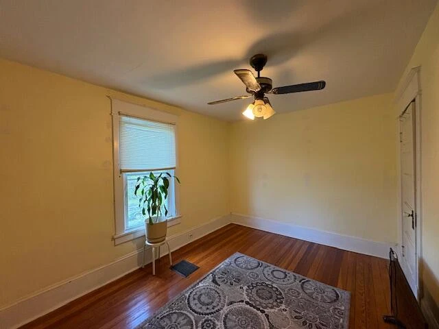2715 Massachusetts AVE NW - Photo 6