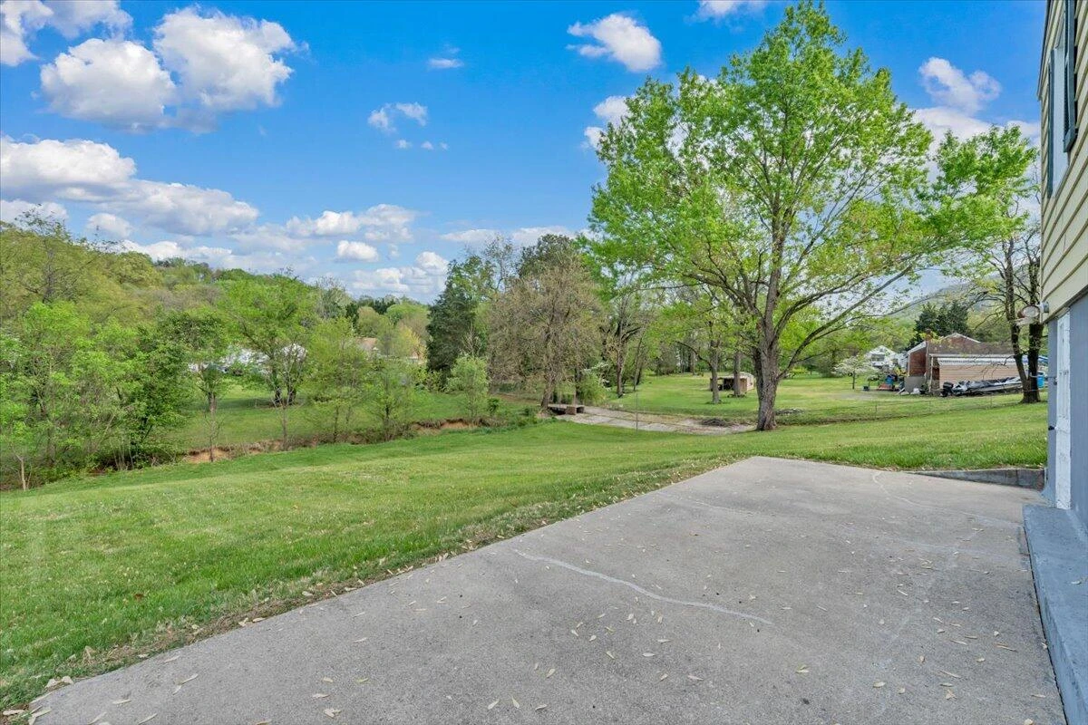 3302 Troxell RD SE - Photo 20