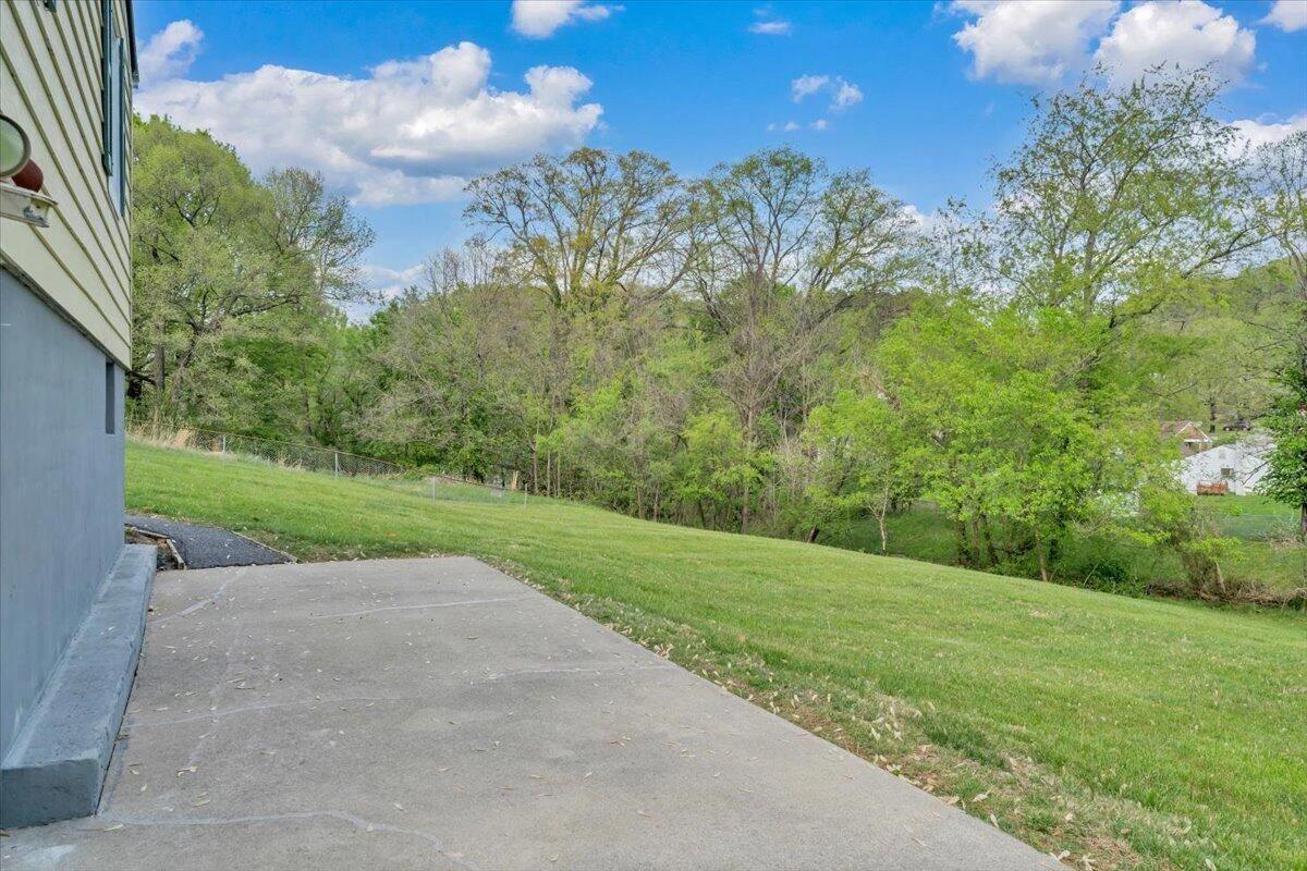 3302 Troxell RD SE - Photo 21