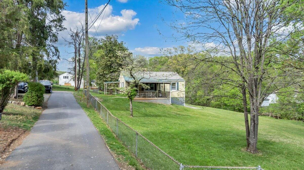 3302 Troxell RD SE - Photo 39