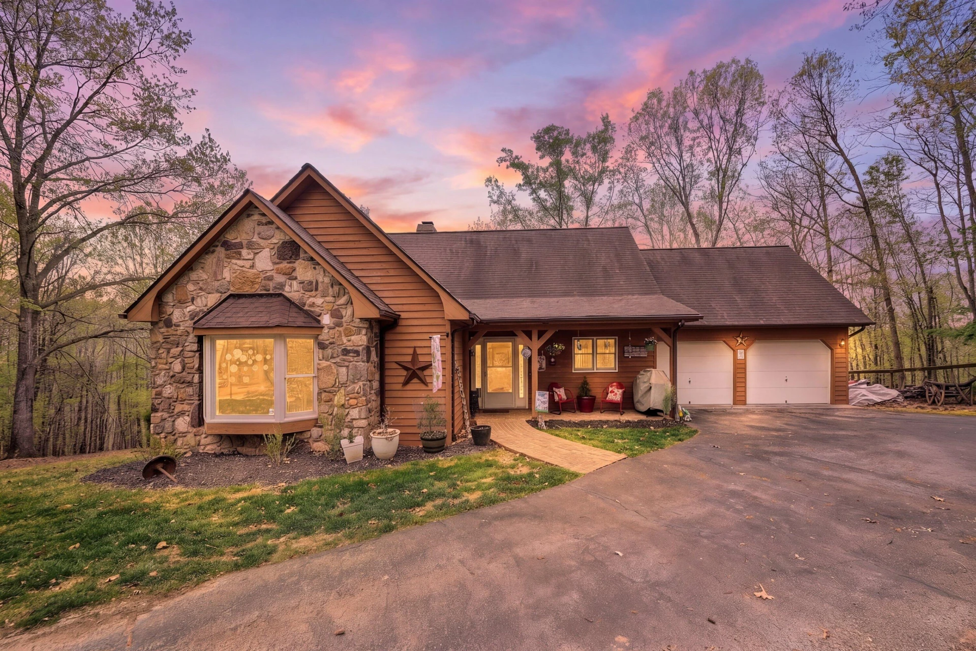 1285 Echo Hills RD - Photo 2
