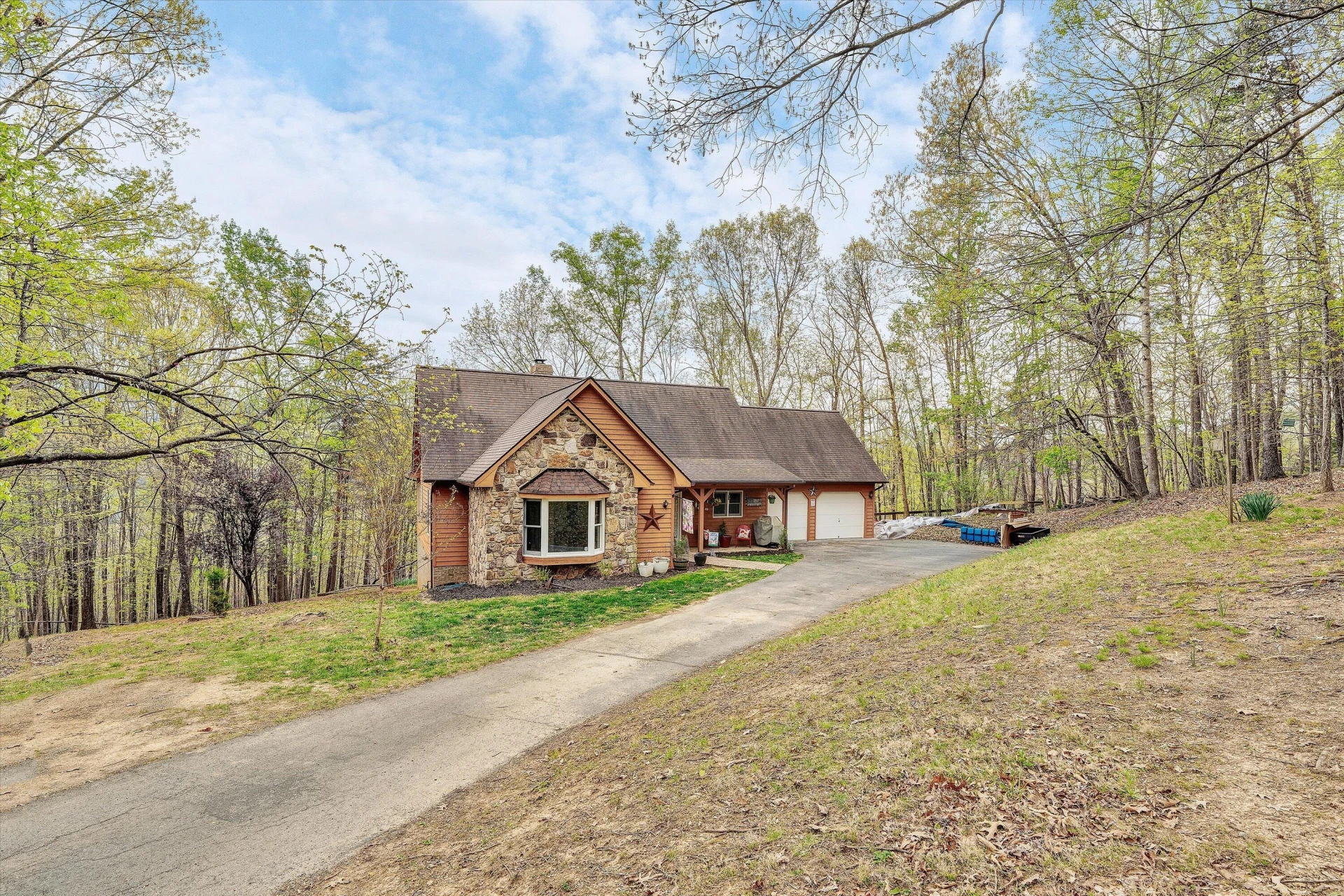1285 Echo Hills RD - Photo 3
