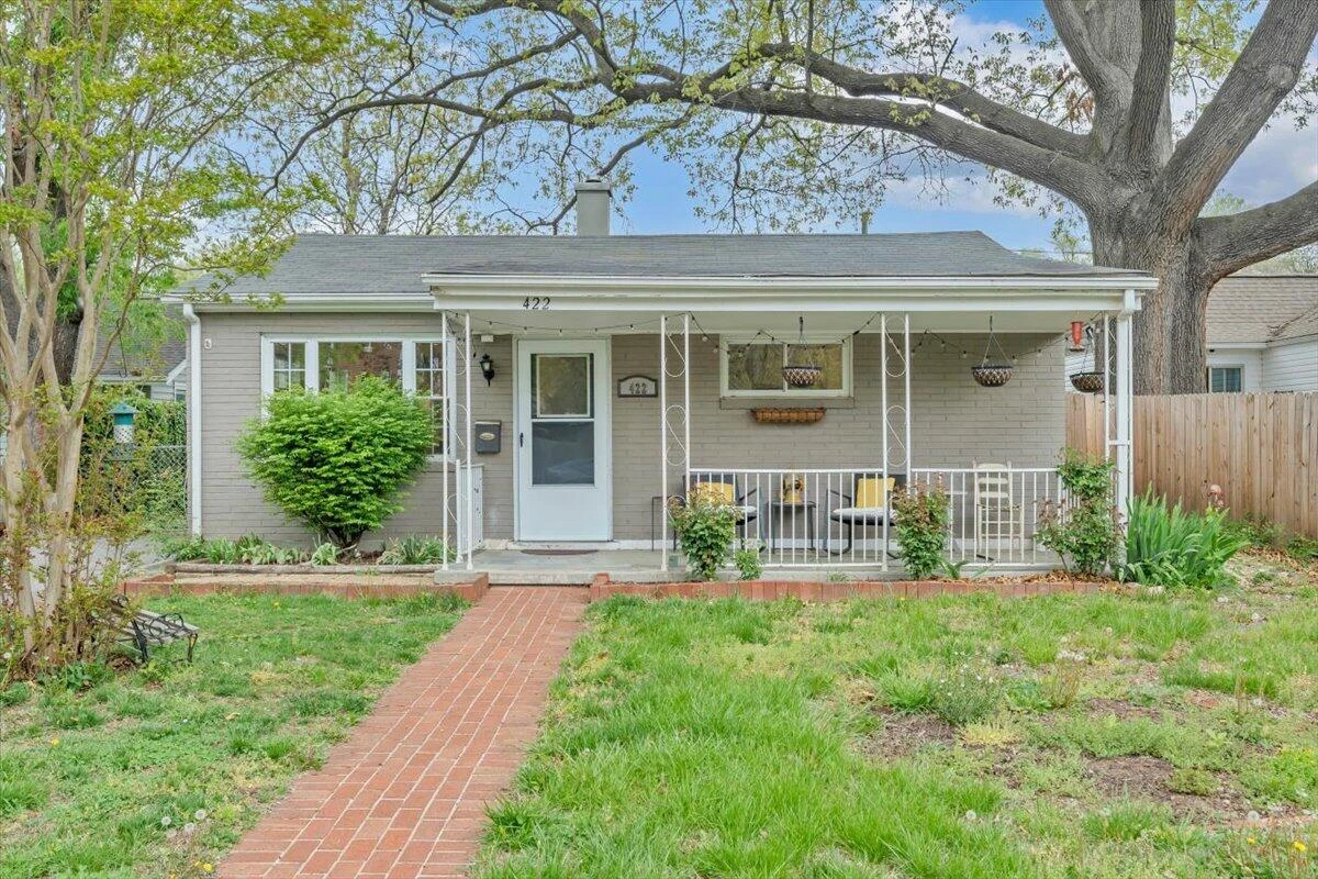 422 Arbor AVE SE